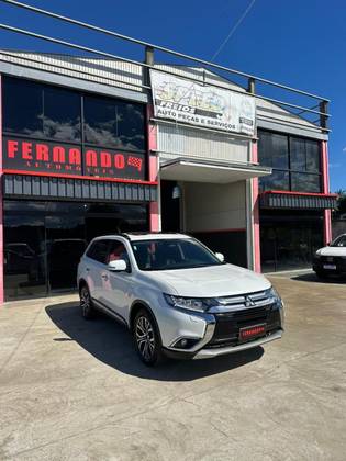 MITSUBISHI OUTLANDER 2.2 4X4 16V DIESEL 4P AUTOMÁTICO